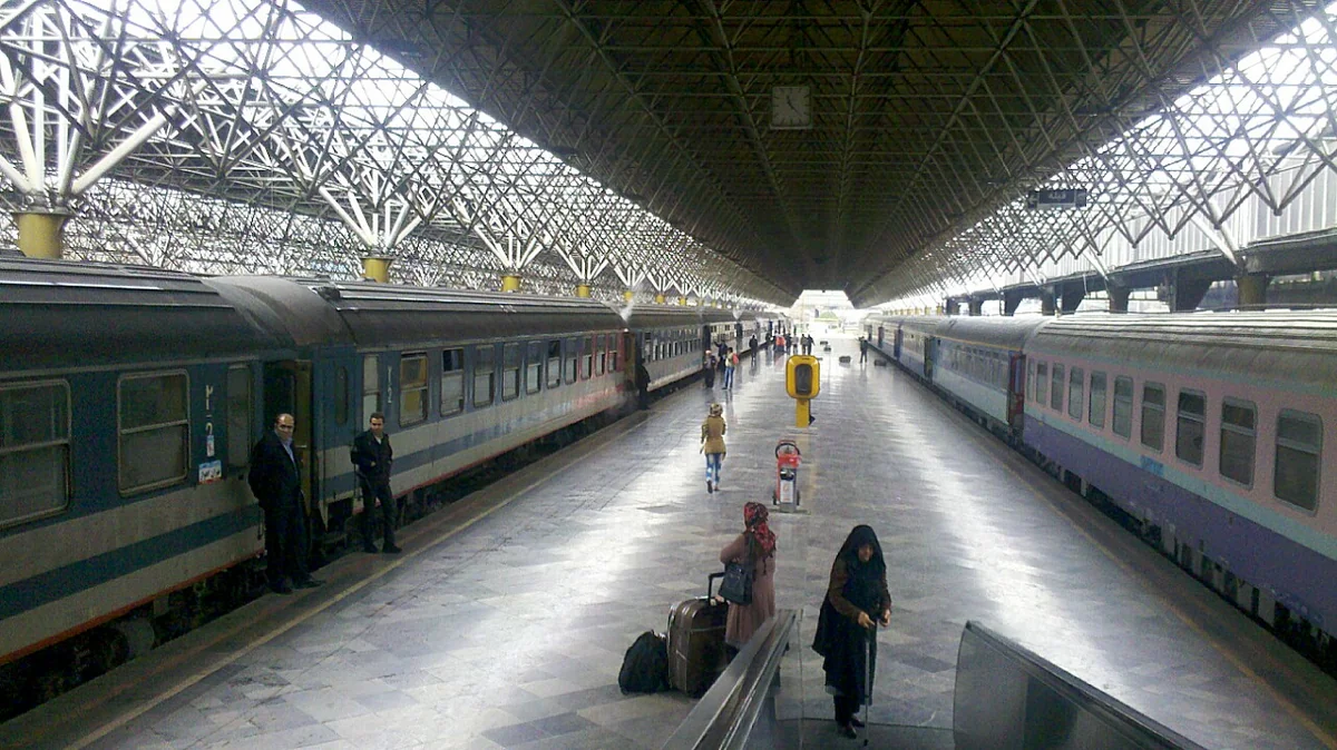 ​Moskva-Tehran turist qatarına bir bilet 21 min manatdır