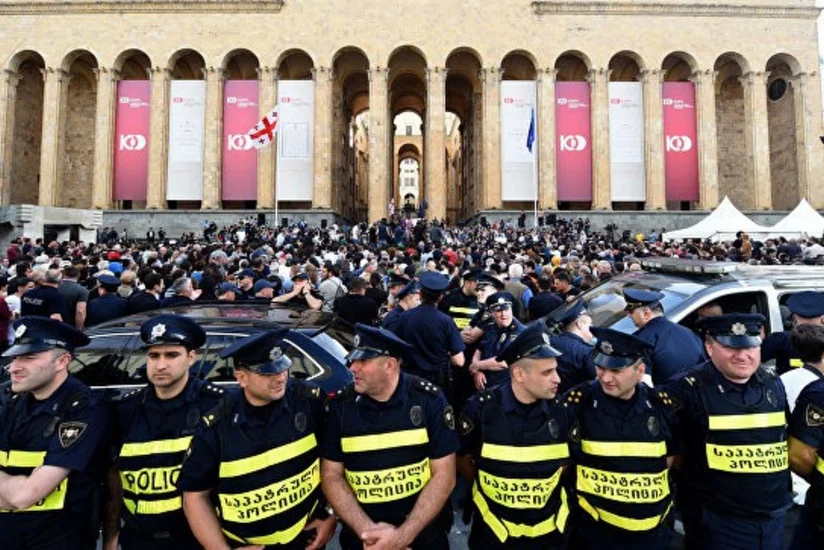 В Грузии протестующие требуют до 10 июня расследовать убийство подростков
