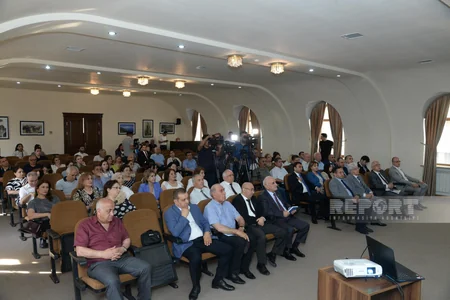İrəvanın ermənilərə verilməsindən bəhs edən kitabın təqdimatı olub