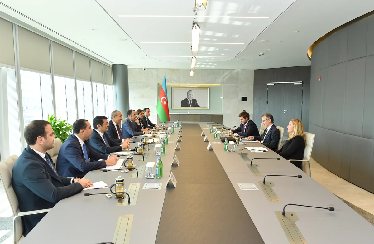Azerbaijan, EBRD discuss steps to be taken for implementation of priority projects