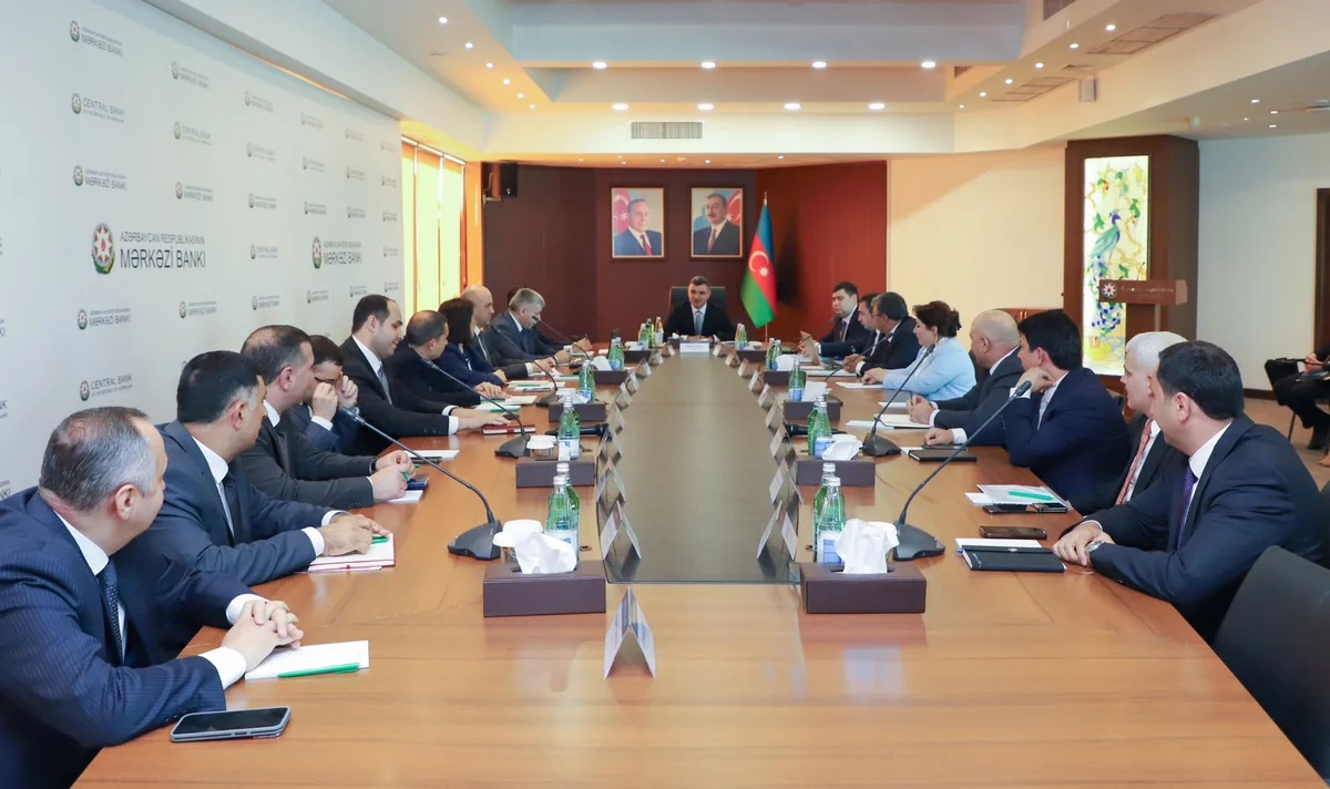 Head of CBA discusses Q1 results with microfinance organization representatives