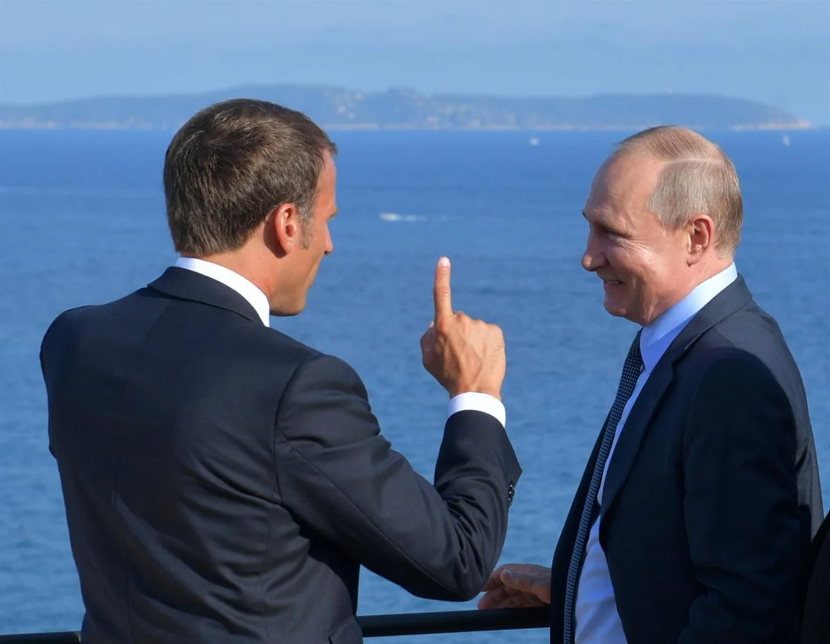 Putinlə Makron Ukrayna, Suriya, İran məsələlərini müzakirə ediblər