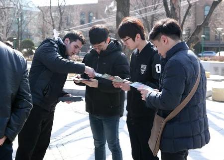 ​Koreya ictimaiyyəti Ermənistanın Xocalıda törətdiyi vəhşiliklər barədə məlumatlandırılıb