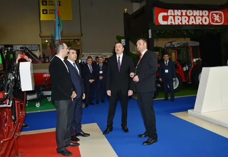 Prezident İlham Əliyev XXV Azərbaycan Beynəlxalq Qida Sənayesi və XIII Azərbaycan Beynəlxalq Kənd Təsərrüfatı sərgiləri ilə tanış olub - YENİLƏNİB