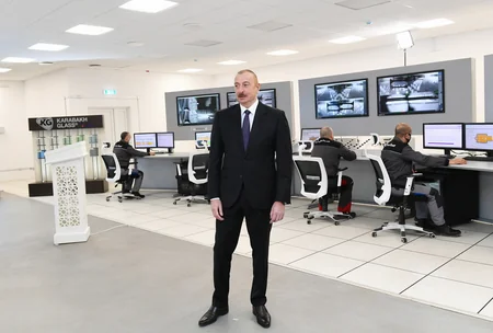 Президент заложил фундамент двух заводов и открыл предприятие в Сумгайыте