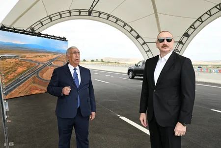 Prezident İlham Əliyev Əhmədbəyli-Füzuli-Şuşa yolunun açılışında iştirak edib