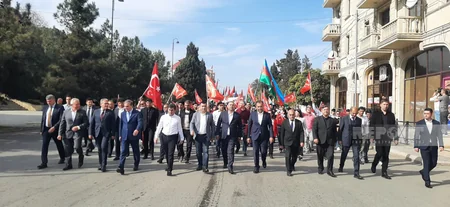 Gəncədə Türkiyə Cümhuriyyətinin yaranmasının 100-cü ildönümü münasibətilə yürüş keçirilir