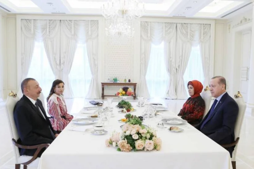 Состоялся совместный обед президентов Азербайджана и Турции в Шуше
