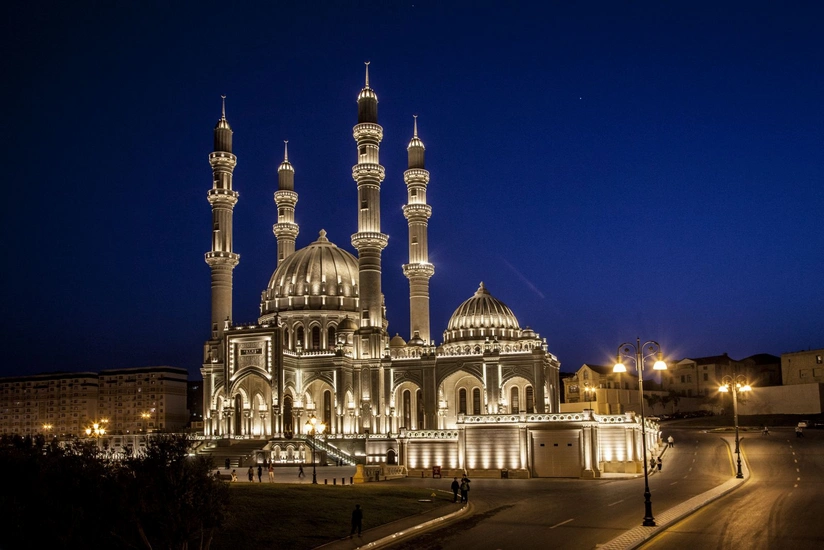 Azərbaycanda koronavirusa görə məscidlərə giriş-çıxışa qadağa qoyuldu