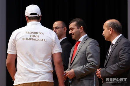 Respublika fənn olimpiadaları qalibləri mükafatlandırılıb
