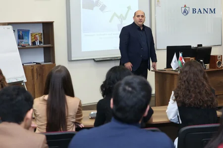 Assistant to First Vice-President of Azerbaijan holds master class at Baku Higher Oil School