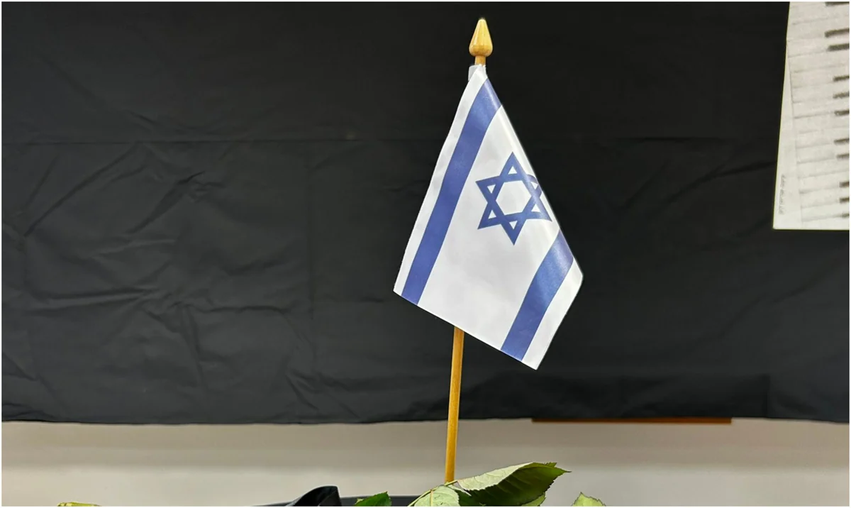 Israeli Embassy commemorates victims of Holocaust
