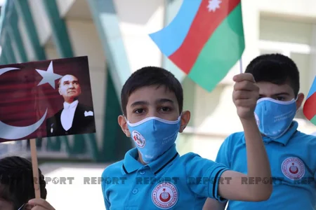 Türkiyənin milli təhsil naziri Bakı Atatürk liseyində olub