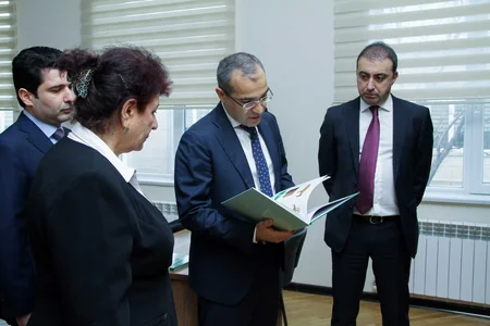 Qaradağda internat məktəb əsaslı təmirdən sonra istifadəyə verilib