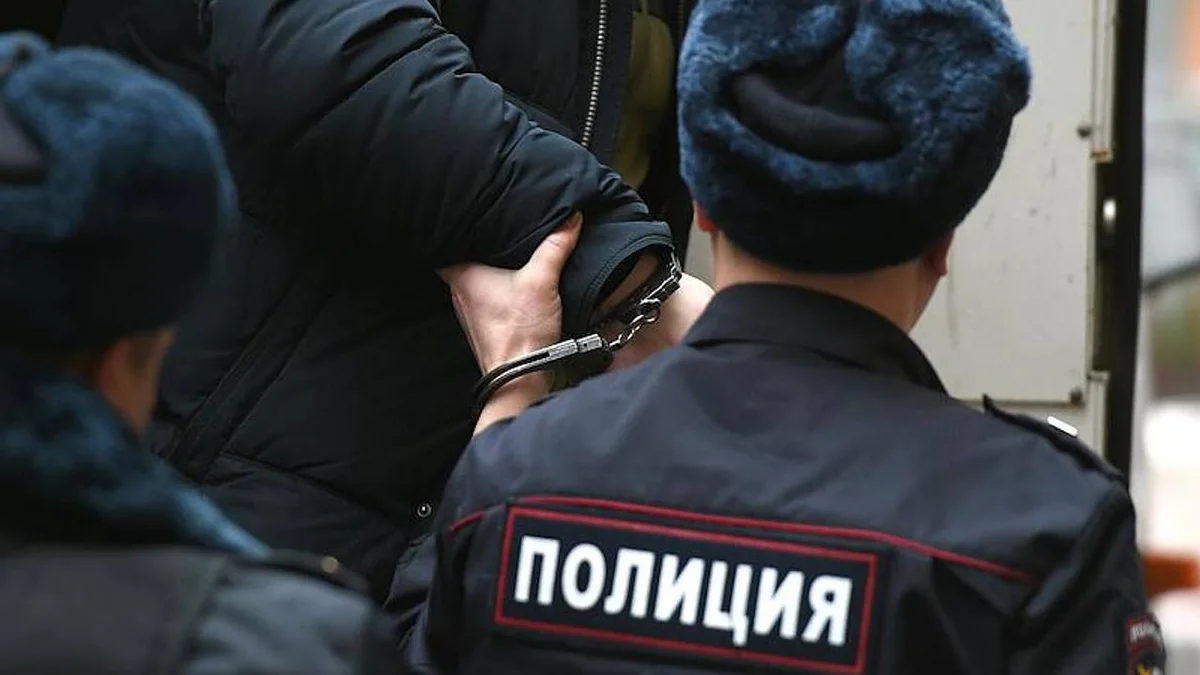 В Астрахани задержали 10 человек в рамках дел об отравлении наркотиками