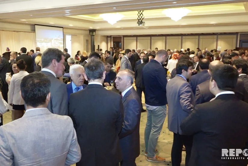 İstanbulda 28 May - Respublika Günü münasibəti ilə təntənəli mərasim keçirilib