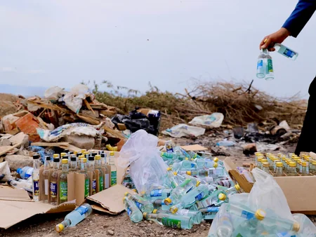 Naxçıvanda ticarət obyektlərində saxta alkoqollu içkilər aşkarlanıb