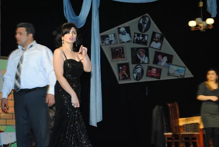 Sumqayıt teatrında “İyirmi ildən sonra” tamaşası oynanılıb