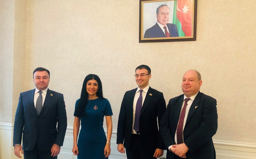 Belçika səfiri Milli Məclisin deputatları ilə əməkdaşlıq məsələlərini müzakirə etdi