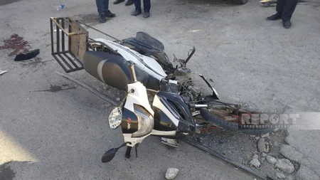 Kürdəmirdə minik avtomobili ilə motosiklet toqquşub, xəsarət alan var