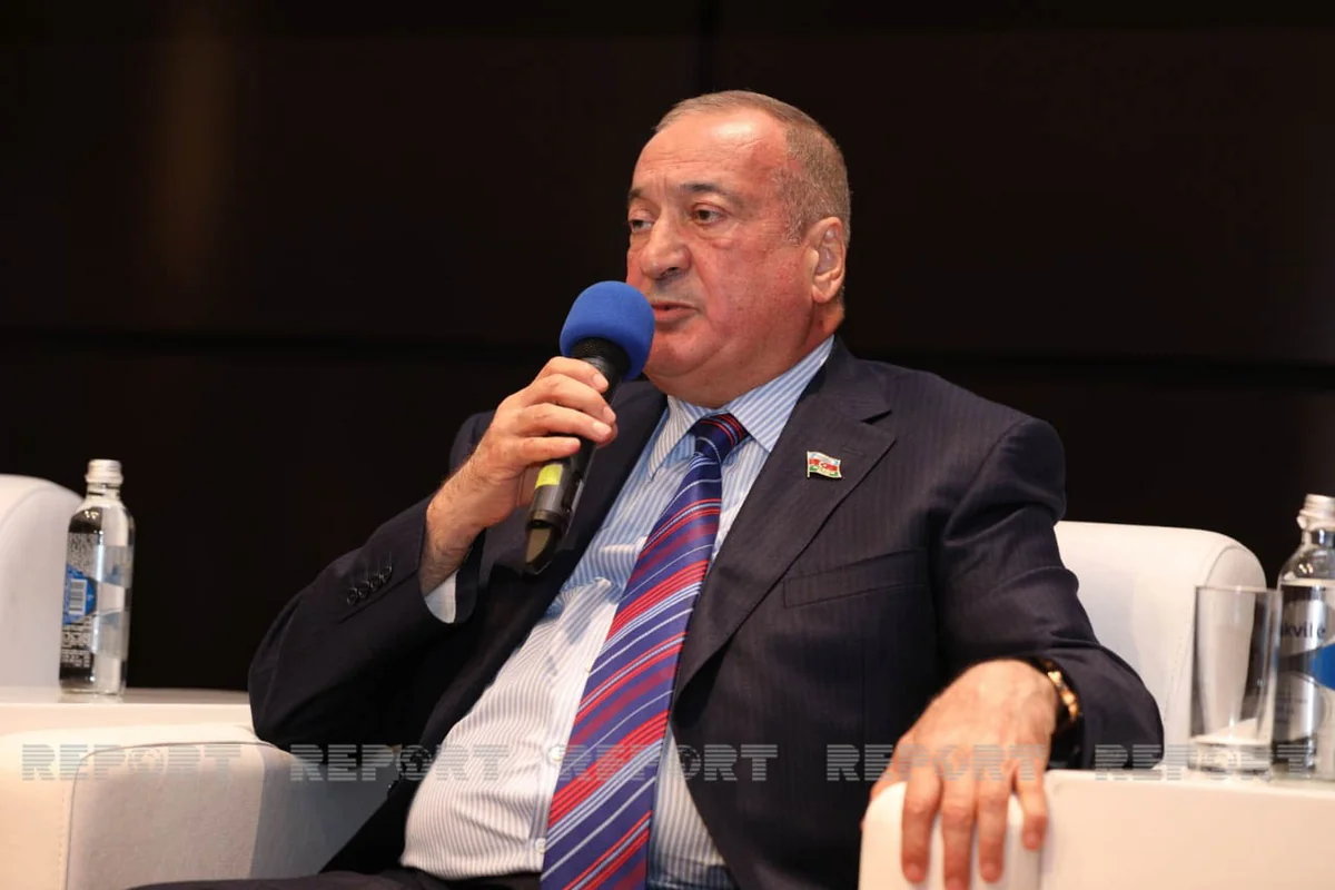 Deputat: Bu gün evlənən 100 nəfərdən 35-i boşanır