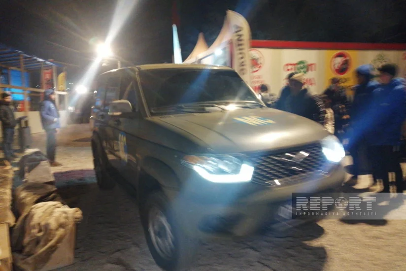 Из Лачына в направлении Ханкенди беспрепятственно проехал еще один автомобиль миротворцев