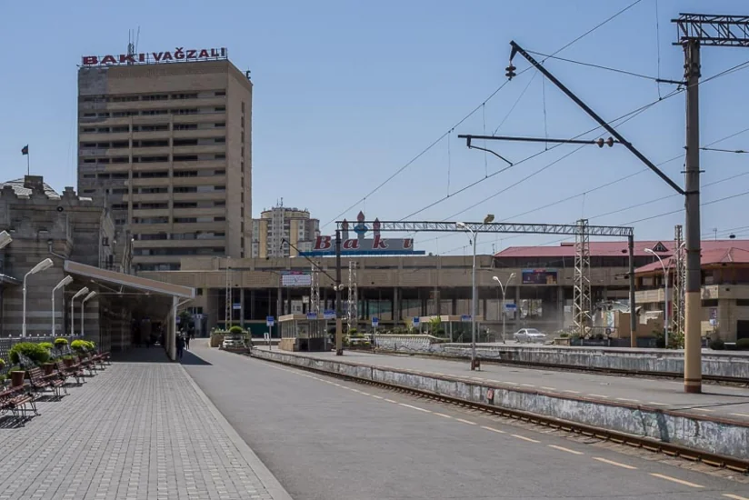 Bakı Dəmir Yolu Vağzalını gündəlik təmizləyəcək şirkət axtarılır