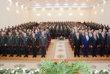 “Komanda-qərargah akademik kursu”nun buraxılış mərasimi keçirilib