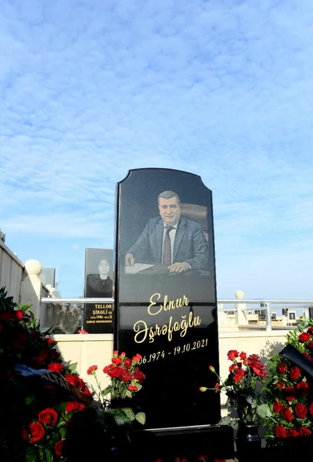 Elnur Əşrəfoğlunun məzarı ziyarət edilib