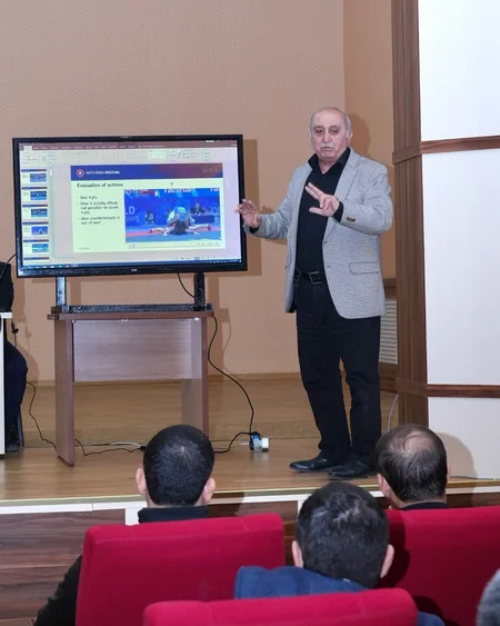 Güləş məşqçiləri üçün ümumrespublika seminarına Naxçıvanda start verilib