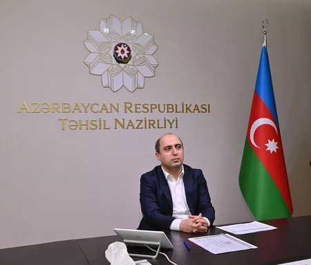 Təhsil naziri xaricdə akademik fəaliyyətlə məşğul olan bir qrup soydaşımızla virtual görüşüb