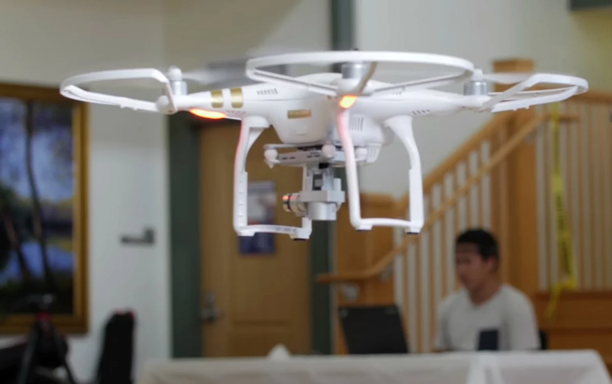 Первые в мире гонки на управляемых силой мысли дронах прошли в США - ВИДЕО