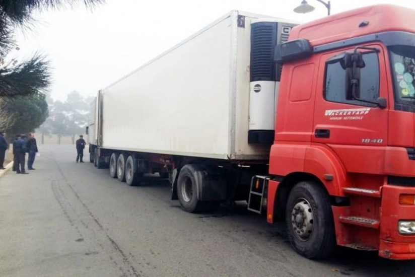 Dənizçilərin adından məcburi köçkün ailələrinə sovqat paylanılıb