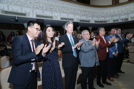 Leyla Əliyeva “Arqonavtlar” beynəlxalq inklüziv tamaşasında iştirak edib - FOTO