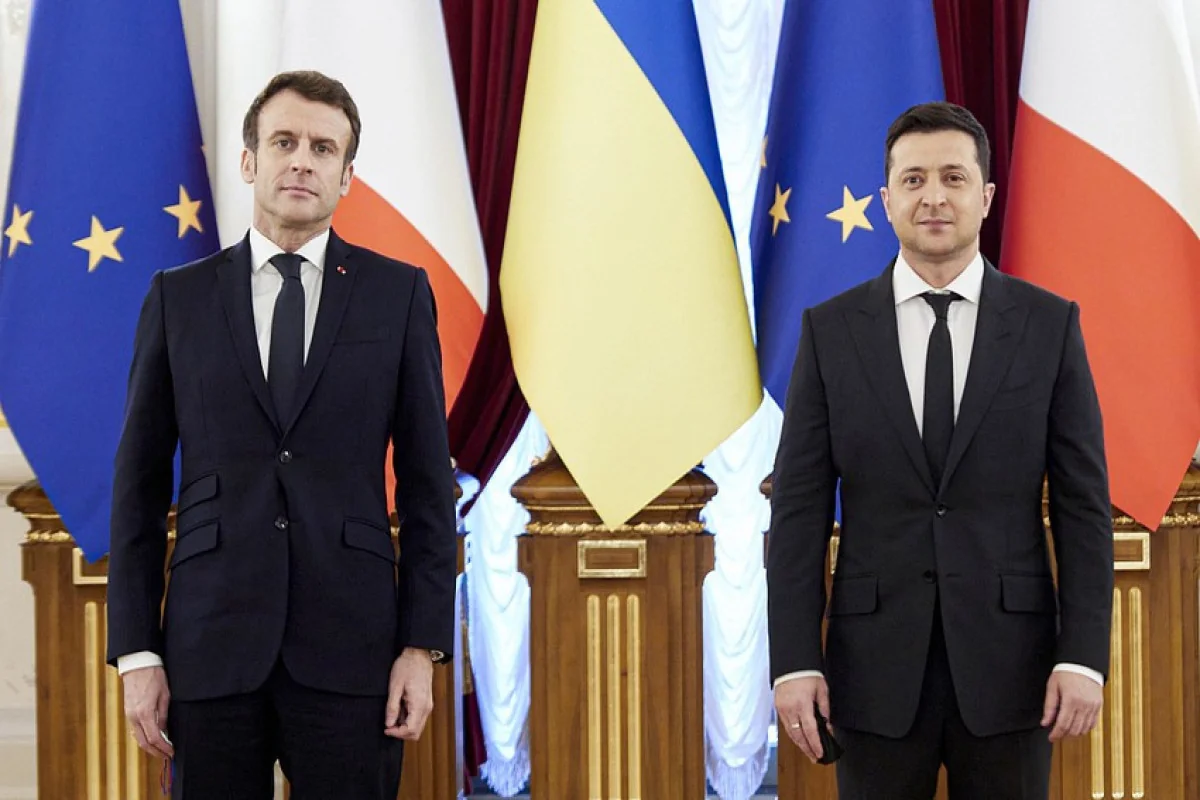 Zelensky, Macron hold telephone conversation