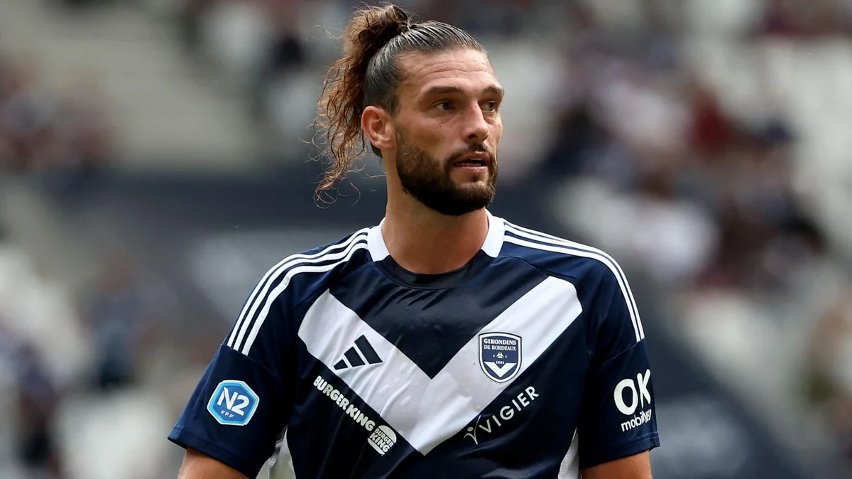Fransa klubu İngiltərə millisinin sabiq futbolçusu ilə yollarını ayırıb