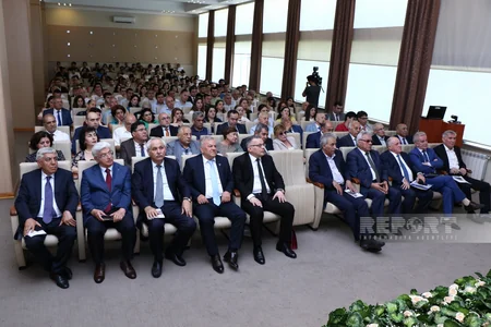 Azad edilmiş ərazilərin ölkə iqtisadiyyatına reinteqrasiyası ilə bağlı  beynəlxalq konfrans keçirilib
