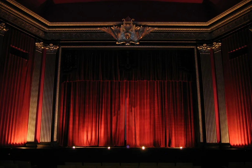 İrəvan Teatrı mövsümə Cümhuriyyətin ilk sədası tamaşası ilə yekun vuracaq