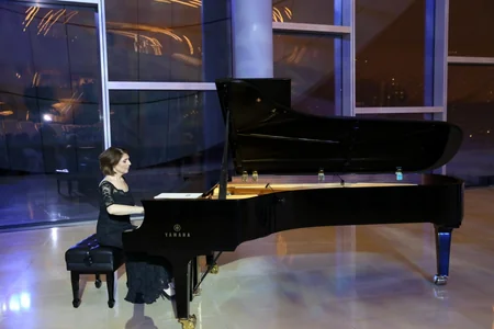 Məşhur pianoçu Elisso Bolkvadze Heydər Əliyev Mərkəzində çıxış edib