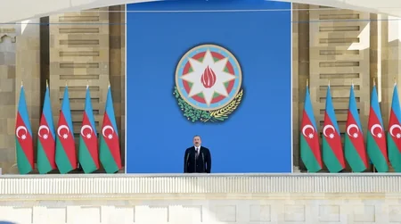 Azadlıq meydanında hərbi parad keçirilib - YENİLƏNİB-2