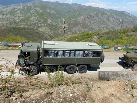 Bu gün Xankəndi-Laçın yolunda sülhməramlıların 57 avtomobili maneəsiz keçib - YENİLƏNİB-3