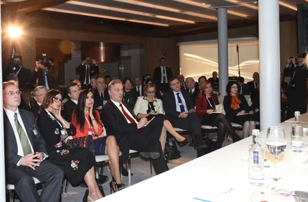 Prezident İlham Əliyev “Ukraynadan əlavə - Avropada həll olunmamış münaqişələr” mövzusunda panel müzakirəsində iştirak edib