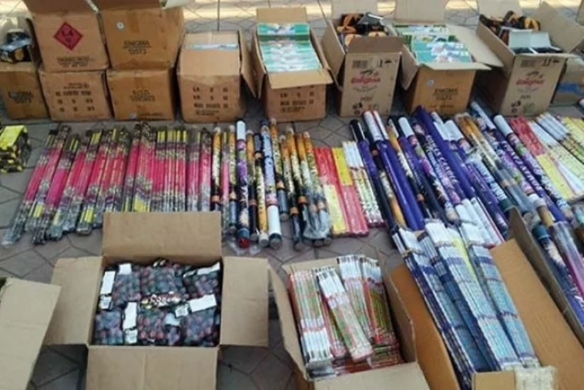 Bakı polisi mağaza satıcılarından fişəng və pirotexniki vasitələr götürüb