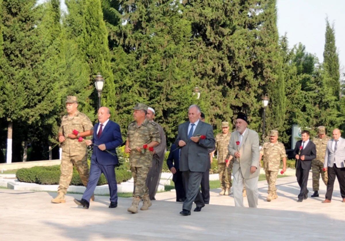 Silahlı Qüvvələrdə Milli-mənəvi dəyərlərə hörmət, dini radikalizmə nifrət! layihəsinə start verilib