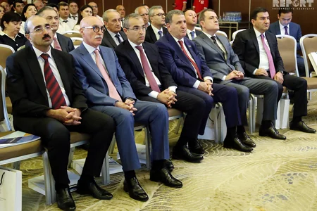 Təhsil Nazirliyi ötən ilin hesabatını təqdim edib - FOTO