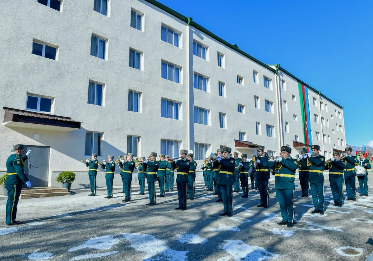 В воинской части ГПС в Джебраиле сданы жилые дома для пограничников