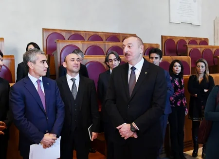 İlham Əliyev Romanın meri ilə görüşdü