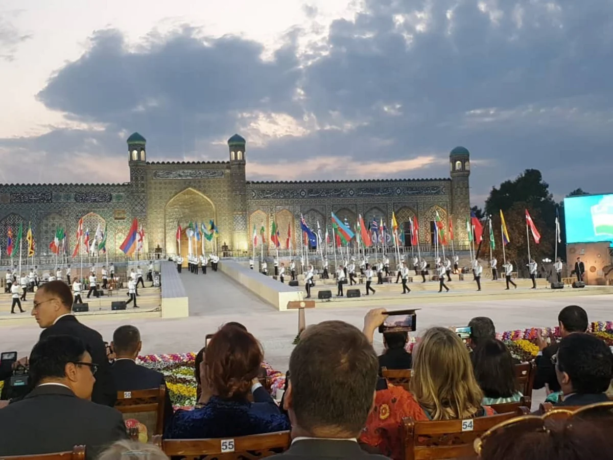Özbəkistanda Birinci Beynəlxalq Xalq Tətbiqi İncəsənət Festivalının açılışı olub