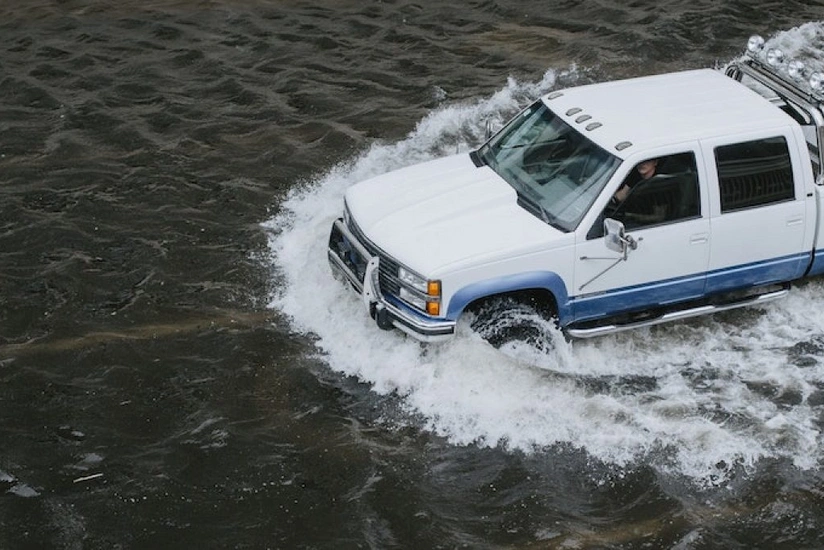 Ураган Лаура стал самой большой угрозой для нефтедобычи США за 15 лет