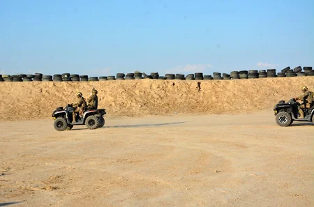 Azərbaycanın hərbi qulluqçuları Qazaxıstanda təlim çərçivəsində tranşey döyüşü nümayiş etdiriblər